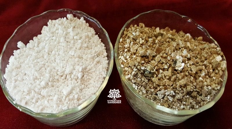 vermiculite uses compared to perlite uses
